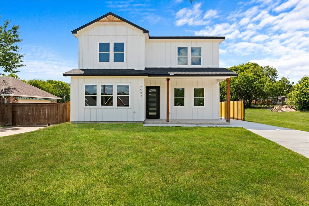 2537 Everton Dr, Lancaster, TX 75134