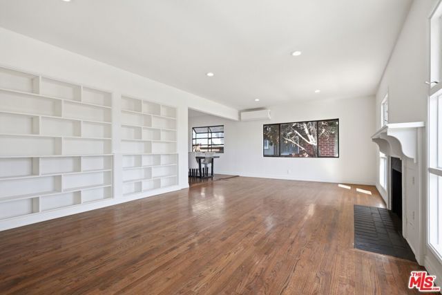 9741 Alcott Street, Los Angeles, CA 90035
