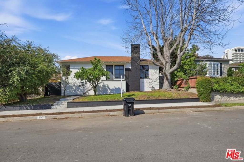 9741 Alcott Street, Los Angeles, CA 90035