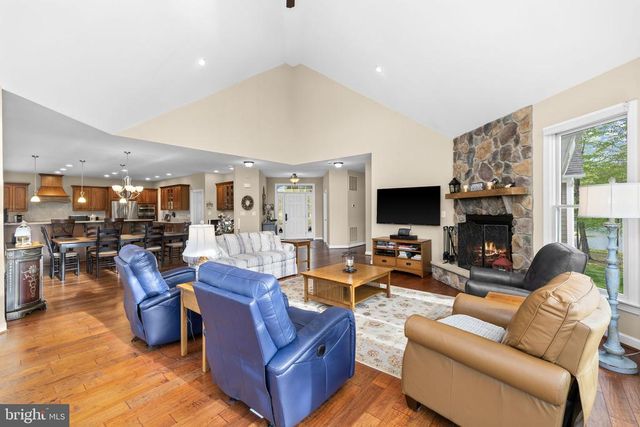 232 RAVEN RD, Bumpass, VA 23024