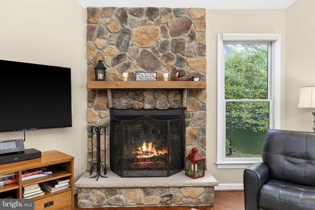 232 RAVEN RD, Bumpass, VA 23024
