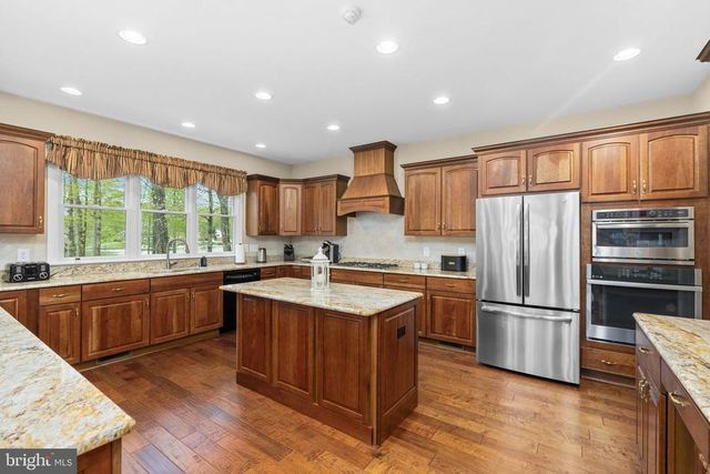 232 RAVEN RD, Bumpass, VA 23024