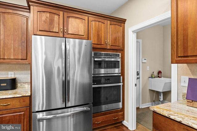 232 RAVEN RD, Bumpass, VA 23024