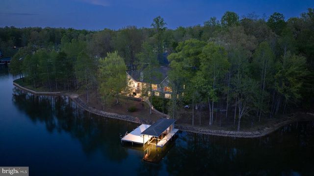 232 RAVEN RD, Bumpass, VA 23024
