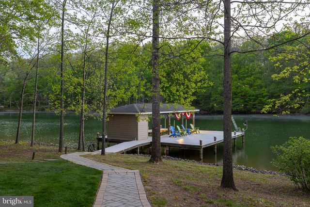 232 RAVEN RD, Bumpass, VA 23024