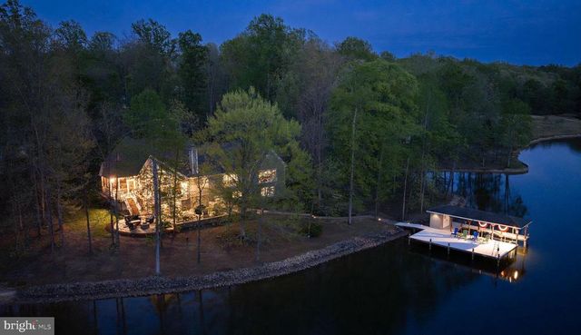 232 RAVEN RD, Bumpass, VA 23024