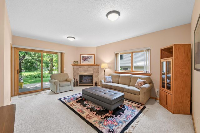 5026 Grenadier Avenue N, Oakdale, MN 55128