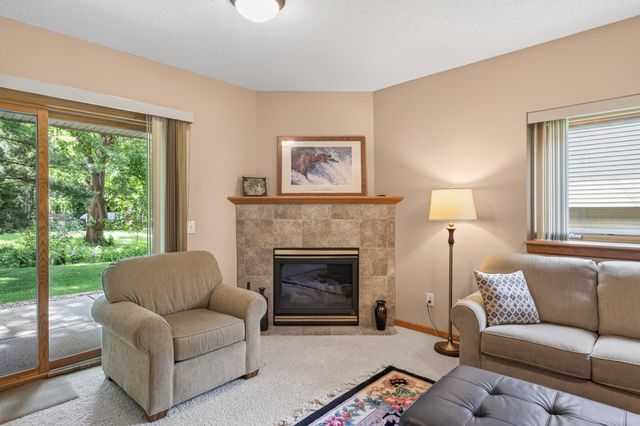 5026 Grenadier Avenue N, Oakdale, MN 55128