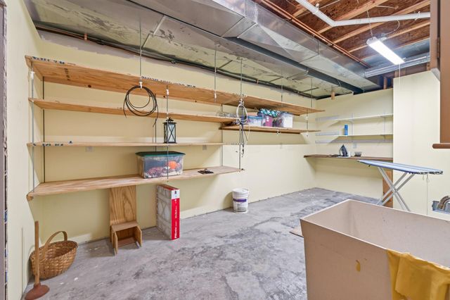 5026 Grenadier Avenue N, Oakdale, MN 55128