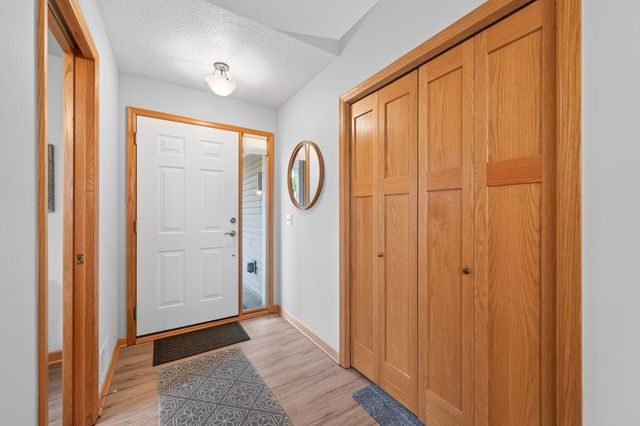 5026 Grenadier Avenue N, Oakdale, MN 55128