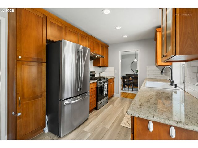 5402 Sw 34TH Pl, Portland, OR 97239