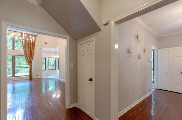 9 Mallard Glen Place, The Woodlands, TX 77381