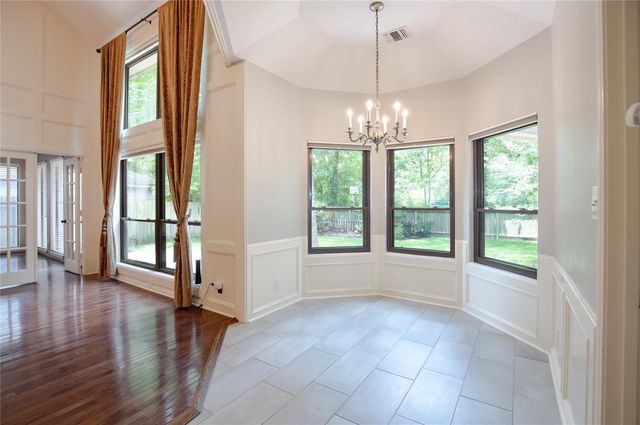 9 Mallard Glen Place, The Woodlands, TX 77381