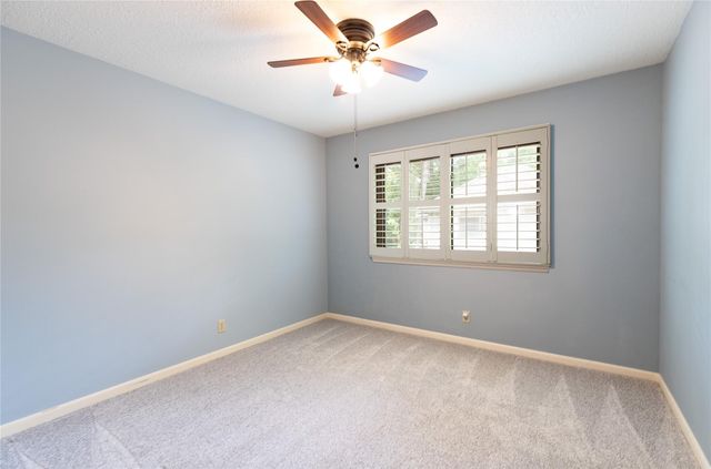 9 Mallard Glen Place, The Woodlands, TX 77381