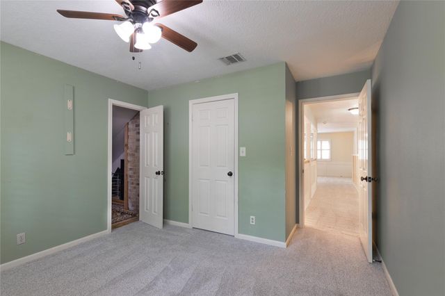 9 Mallard Glen Place, The Woodlands, TX 77381