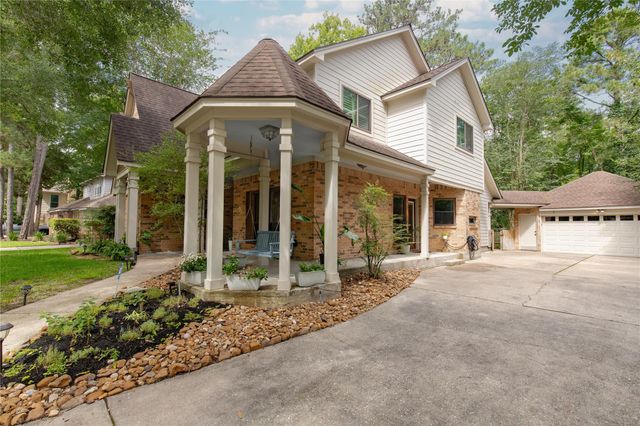 9 Mallard Glen Place, The Woodlands, TX 77381