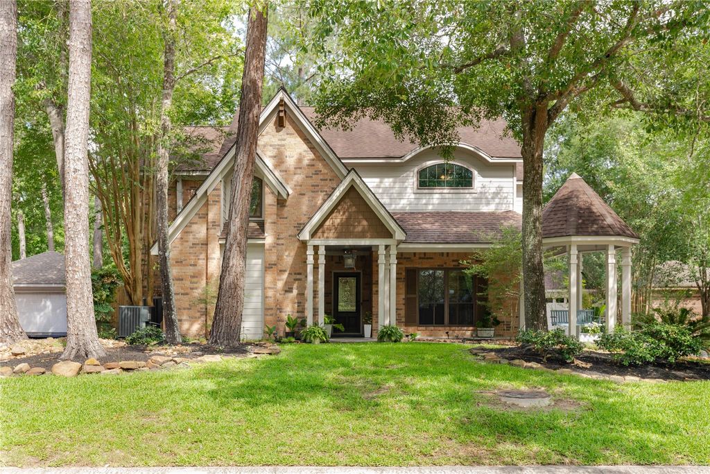9 Mallard Glen Place, The Woodlands, TX 77381