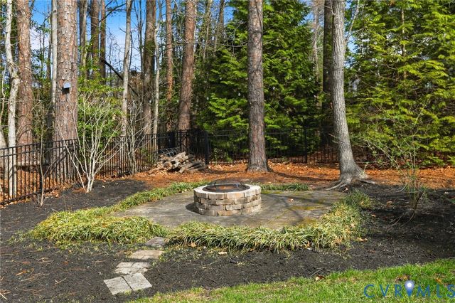 4901 Belair Pl, Glen Allen, VA 23059