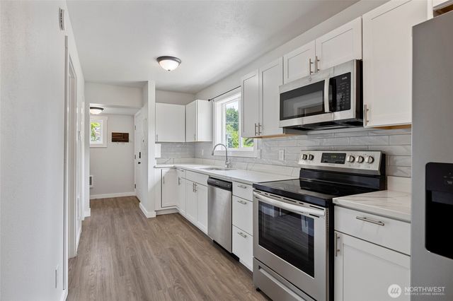 8471 Golden Valley Drive, Maple Falls, WA 98266