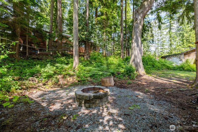 8471 Golden Valley Drive, Maple Falls, WA 98266