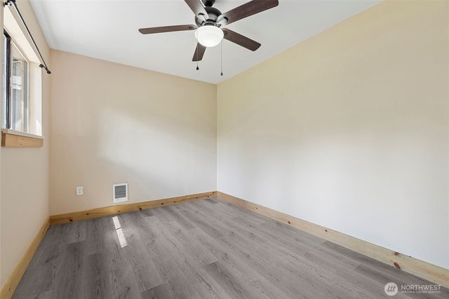 8471 Golden Valley Drive, Maple Falls, WA 98266