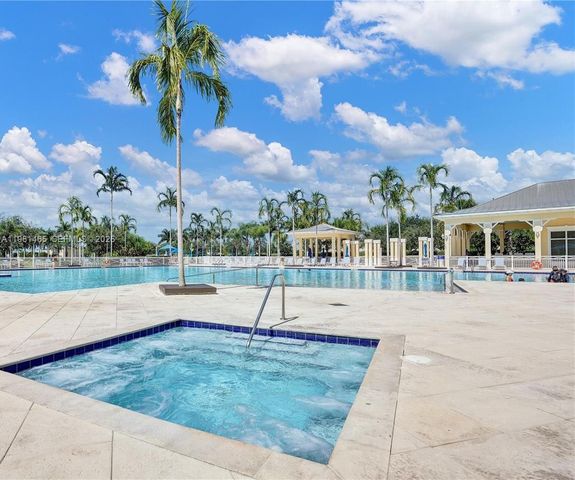 205 SE 29th Ter 1, Homestead, FL 33033