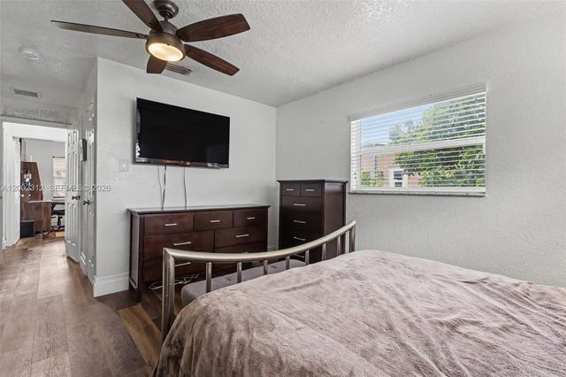 4871 NW 13th Avenue, Deerfield Beach, FL 33064