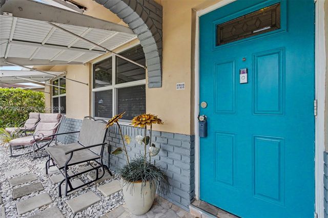 4871 NW 13th Avenue, Deerfield Beach, FL 33064