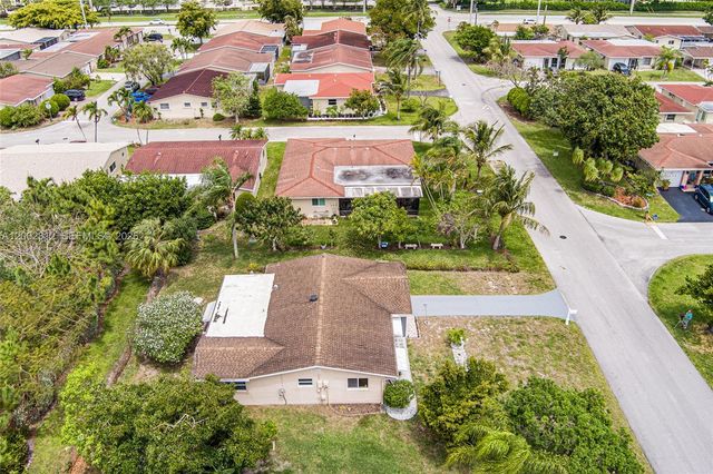 4871 NW 13th Avenue, Deerfield Beach, FL 33064