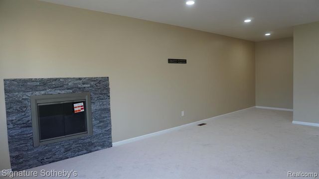 4415 Fox Hill Drive, Sterling Heights, MI 48310