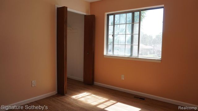 4415 Fox Hill Drive, Sterling Heights, MI 48310