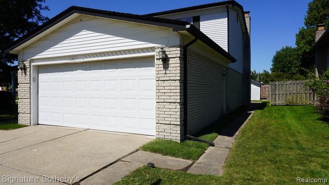 4415 Fox Hill Drive, Sterling Heights, MI 48310