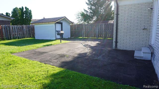 4415 Fox Hill Drive, Sterling Heights, MI 48310