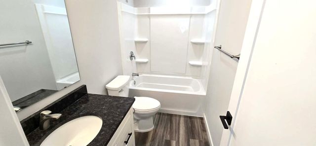 1319 Minnehaha Avenue E, North Saint Paul, MN 55106