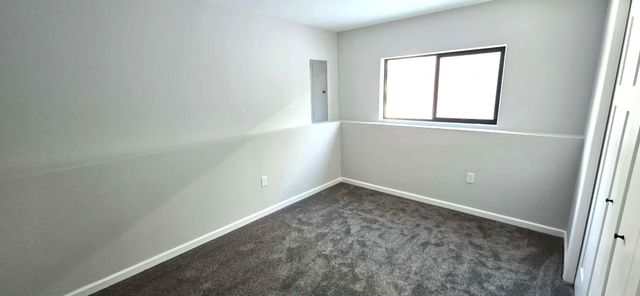 1319 Minnehaha Avenue E, North Saint Paul, MN 55106