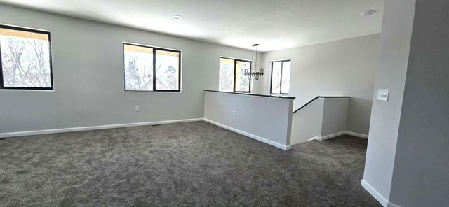 1319 Minnehaha Avenue E, North Saint Paul, MN 55106