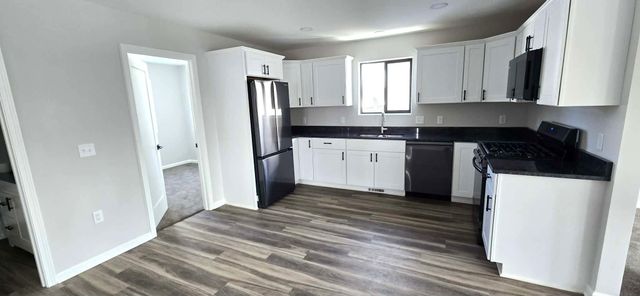 1319 Minnehaha Avenue E, North Saint Paul, MN 55106