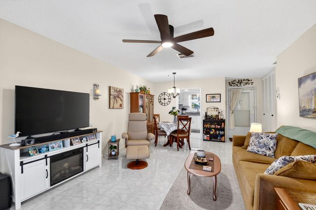 2758 Emory Drive E B, West Palm Beach, FL 33415