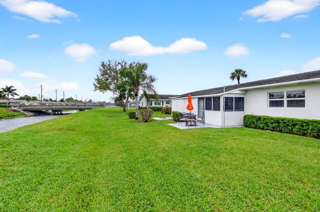 2758 Emory Drive E B, West Palm Beach, FL 33415