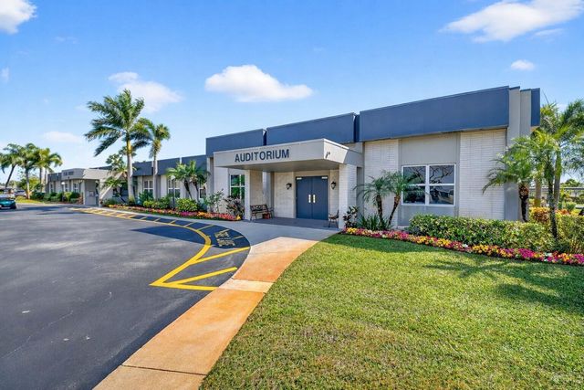 2758 Emory Drive E B, West Palm Beach, FL 33415