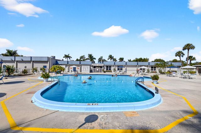 2758 Emory Drive E B, West Palm Beach, FL 33415