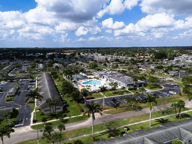 2758 Emory Drive E B, West Palm Beach, FL 33415