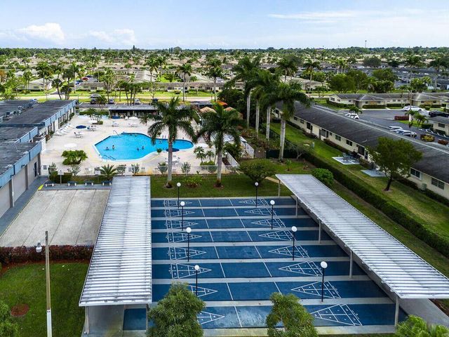 2758 Emory Drive E B, West Palm Beach, FL 33415