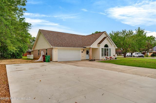 8007 Fishook Lane, Picayune, MS 39466