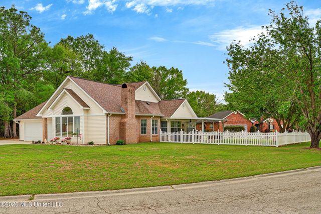 8007 Fishook Lane, Picayune, MS 39466