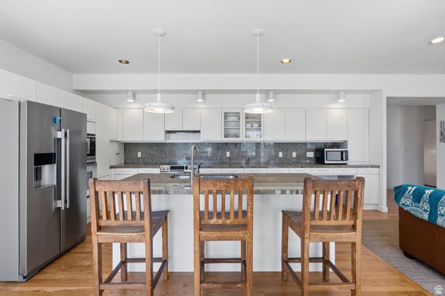 1704 E FORT DOUGLAS CIR, Salt Lake City, UT 84103
