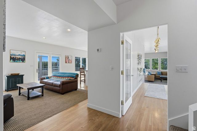1704 E FORT DOUGLAS CIR, Salt Lake City, UT 84103