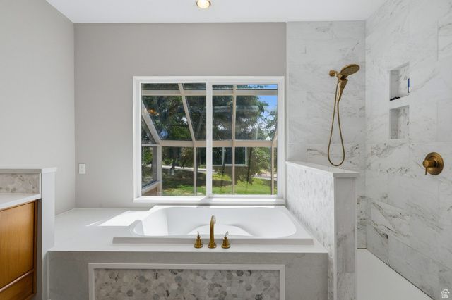 1704 E FORT DOUGLAS CIR, Salt Lake City, UT 84103