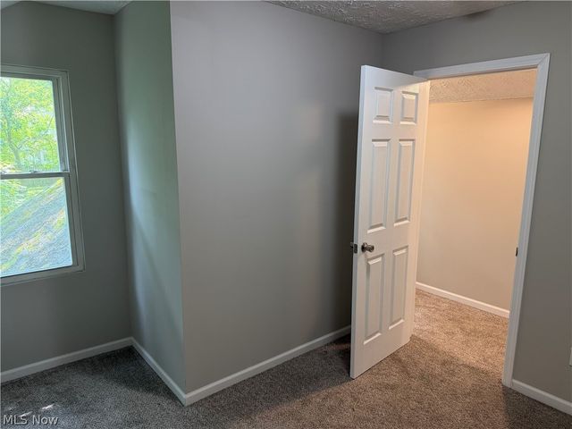 858 Forrest Drive, Akron, OH 44306