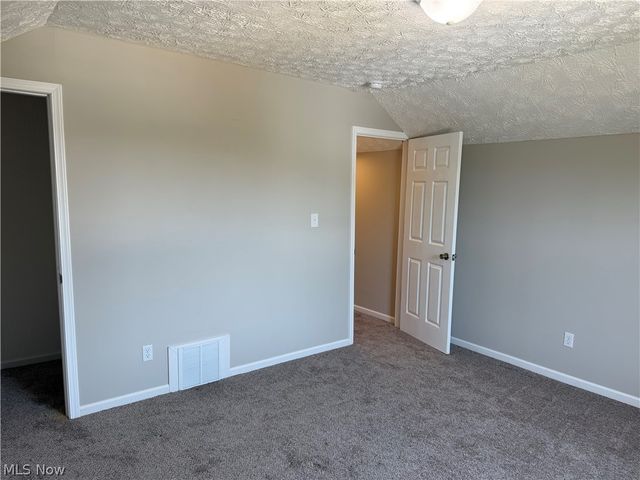 858 Forrest Drive, Akron, OH 44306
